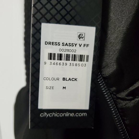 City Chic Sassy V Dress Black Size 18 NWT - Picture 9 of 16